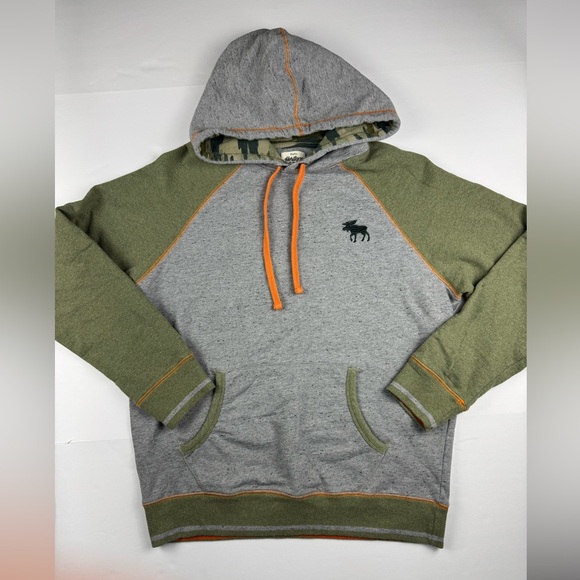 Hatley Other - Hatley little blue house Gray and Olive Hoodie with Orange Accents size medium